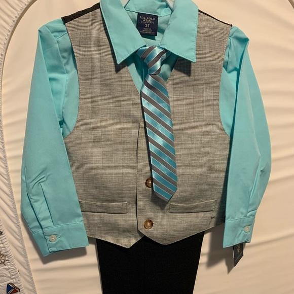 US POLO ASSN. 4 piece suit - Picture 1 of 3